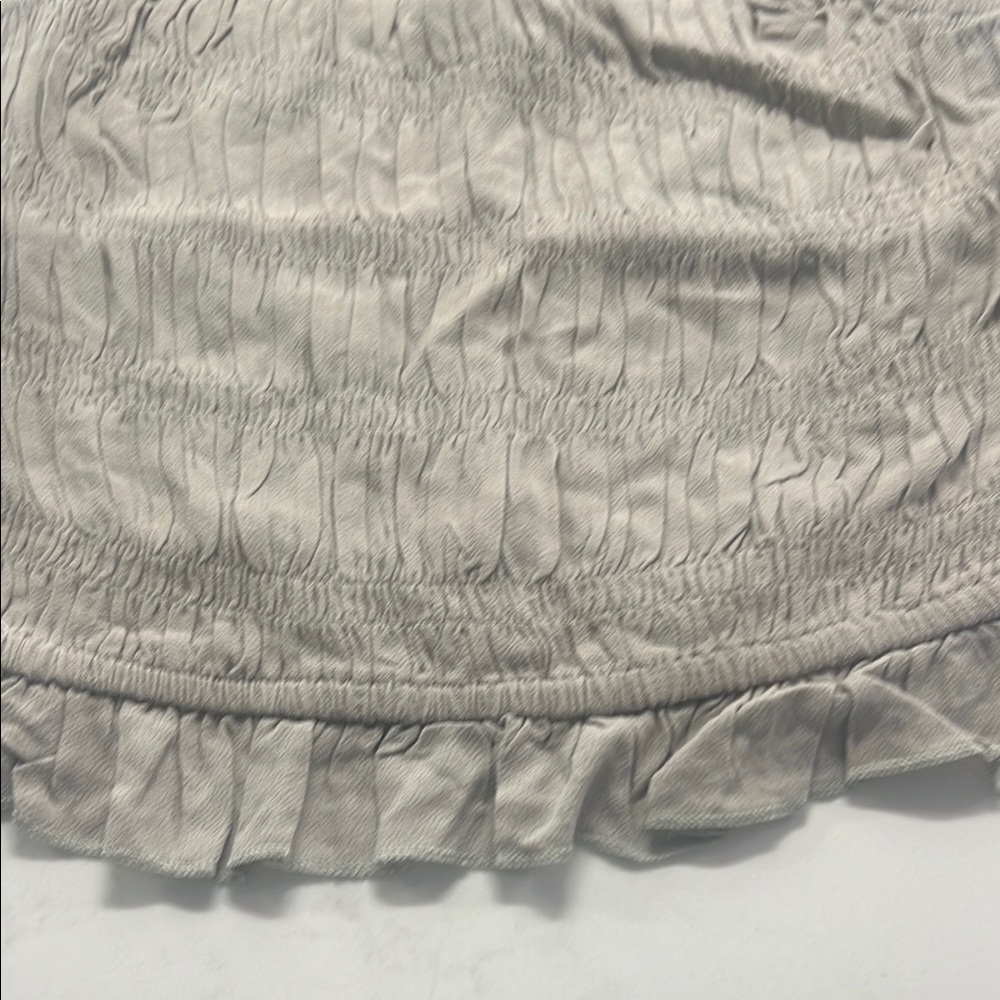 Ocean Drive Light Gray Ruffled Blouse - Picture 3 of 3